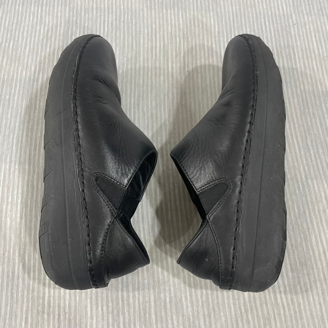 921) FitFlop 핏플랍 레더 슬립온 슈즈 235mm 상품이미지6