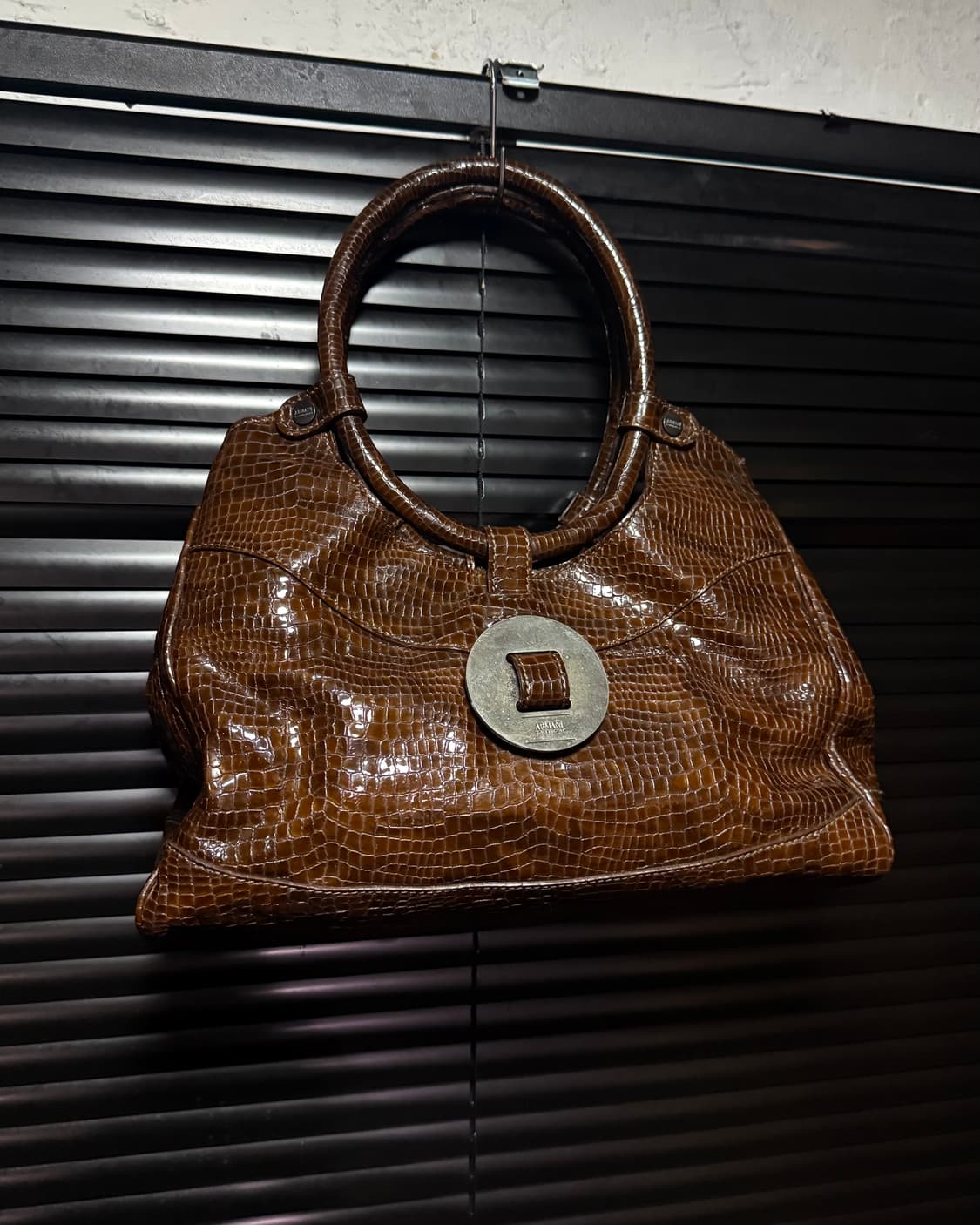 아르마니 꼴레지오니 뱀피 파이톤 pvc 에나멜 가죽 숄더백 에스닉 가방  상품이미지2
