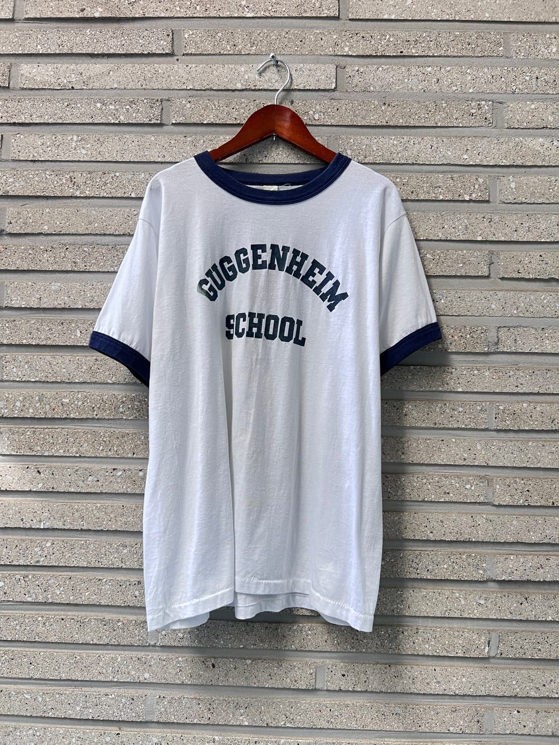 [M]90's USA 빈티지 GUGGENHEIM 스쿨 프린팅 링거 티셔츠 상품이미지2