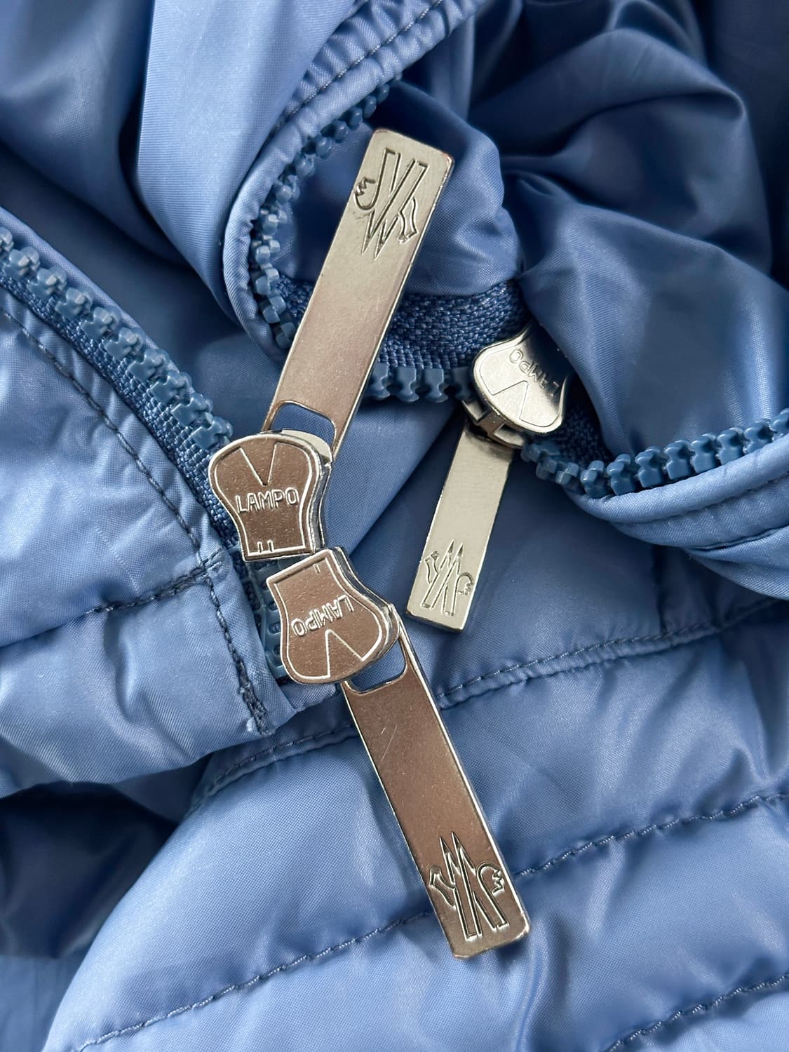 몽클레어 라이트 블루 구스 다운 자켓 상품이미지8