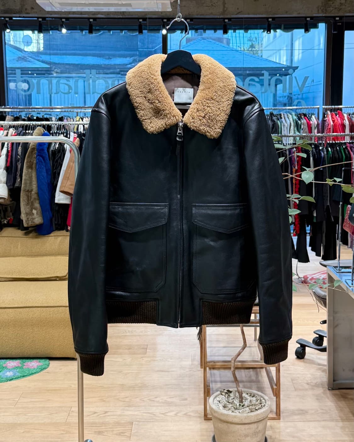 산드로 블랙 쉽스킨 무스탕 자켓  상품이미지1