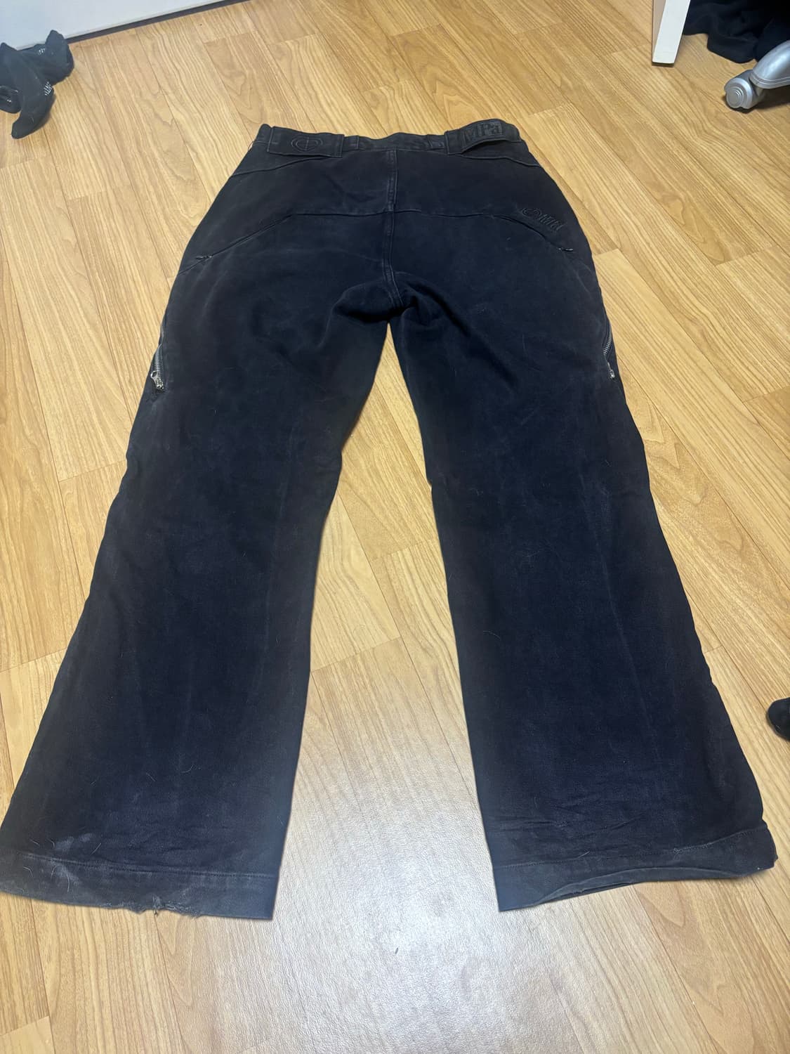 플라스틱 프로덕트 팬츠 상품이미지4