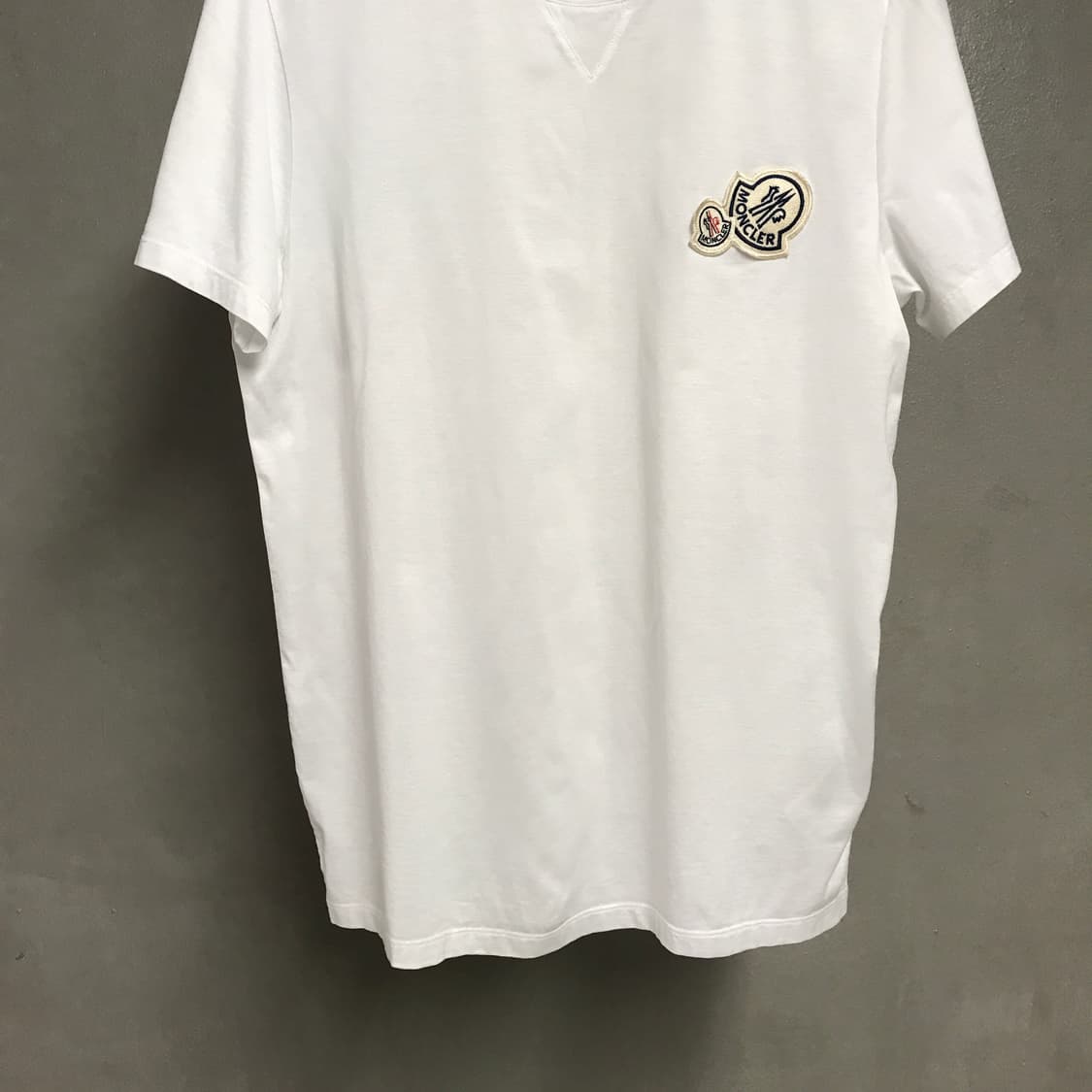 몽클레어 화이트 반팔 티셔츠 M 상품이미지3