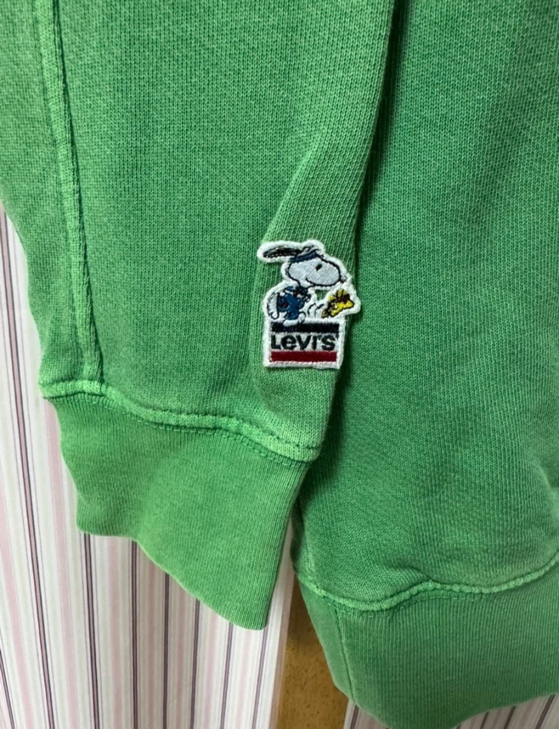 리바이스 X 스누피 맨투맨 XS 오버사이즈 스웨트셔츠 상품이미지3