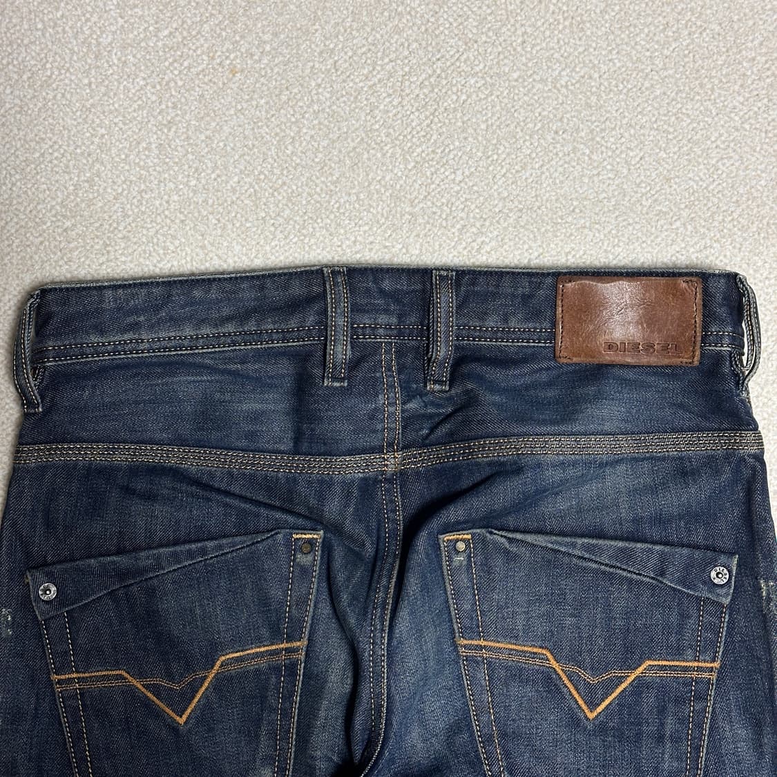 디젤 크룰리 데님 팬츠 상품이미지4