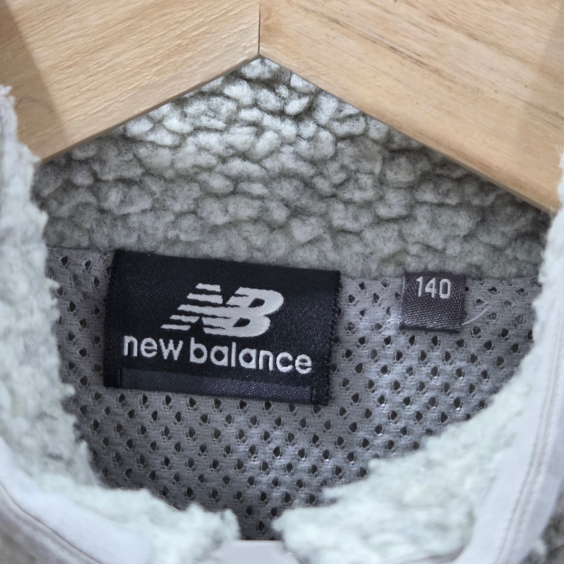 뉴발란스 키즈 양털 플리스 베스트 그레이 140/10/11 상품이미지3