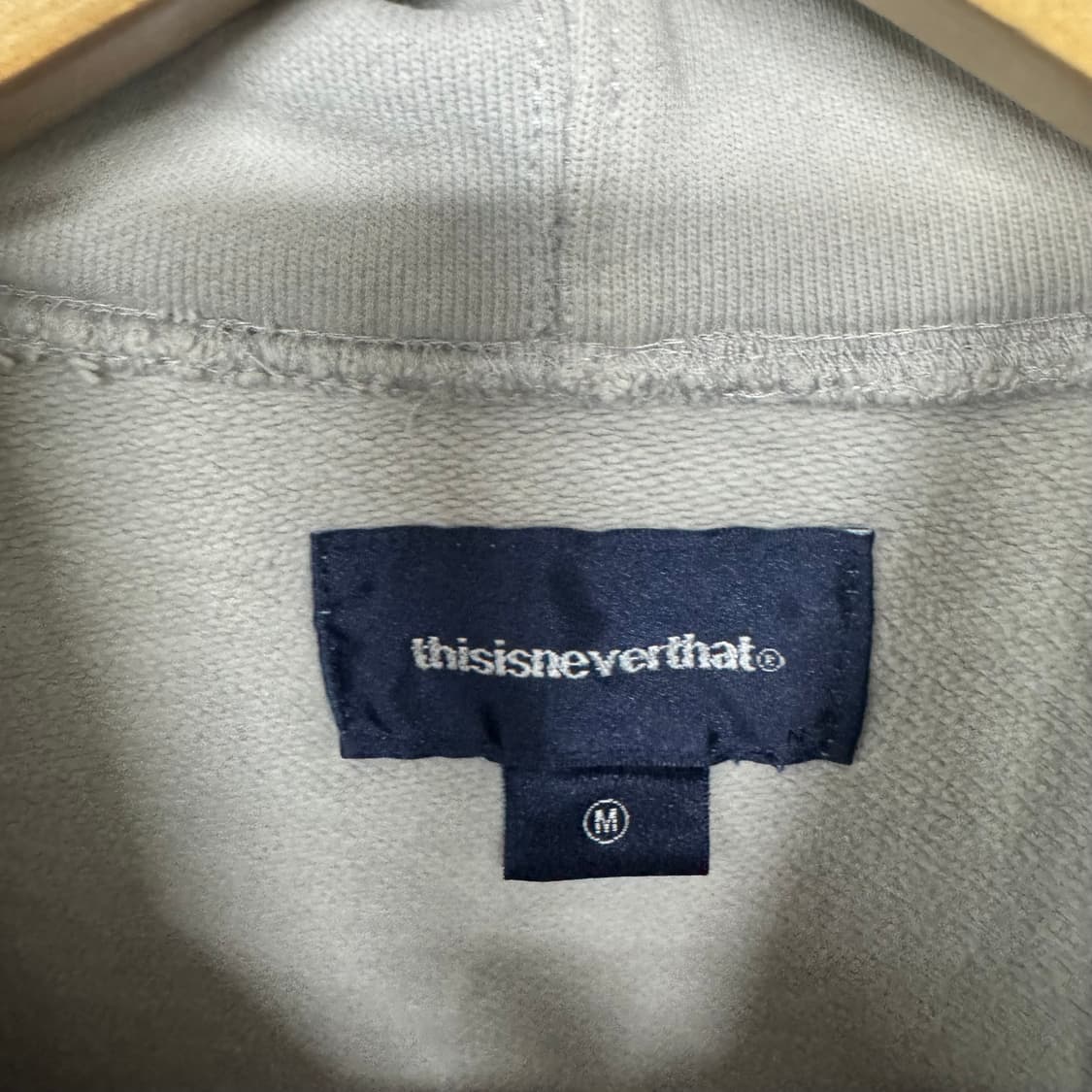 디스이즈네버댓 자수로고 후드티 상품이미지3