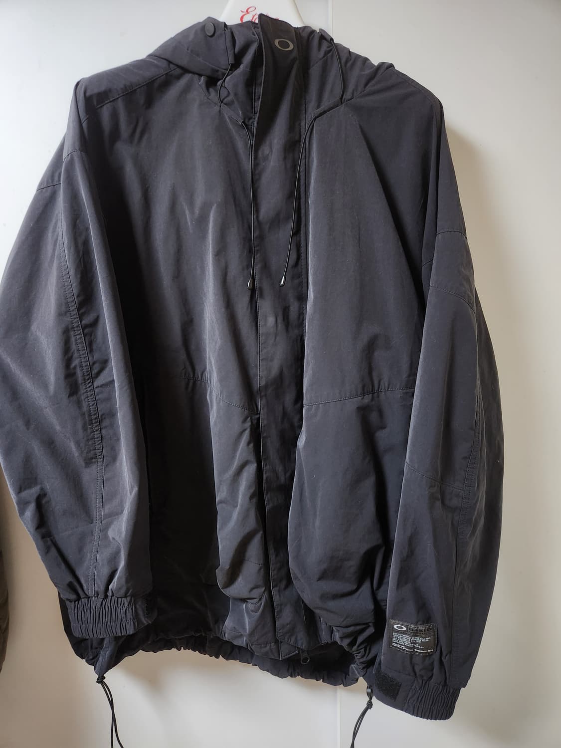 오클리 바람막이 M 상품이미지3