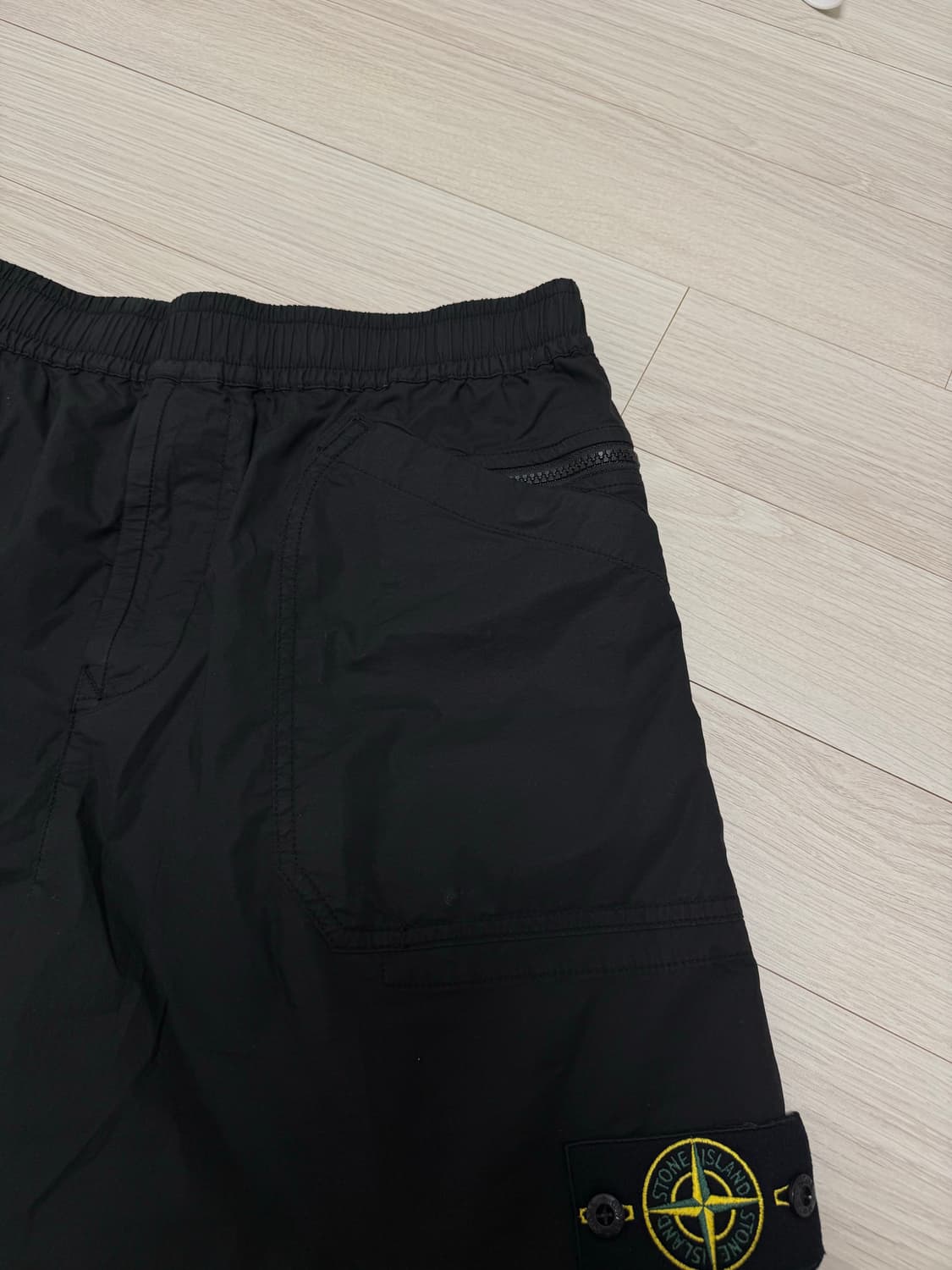 스톤아일랜드 가먼트다이 블랙 반바지 (M사이즈)30-32 상품이미지4