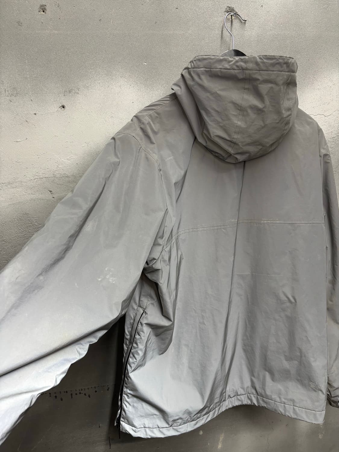 칼하트 Wip 님부스 리플렉티브 풀오버 자켓 상품이미지7