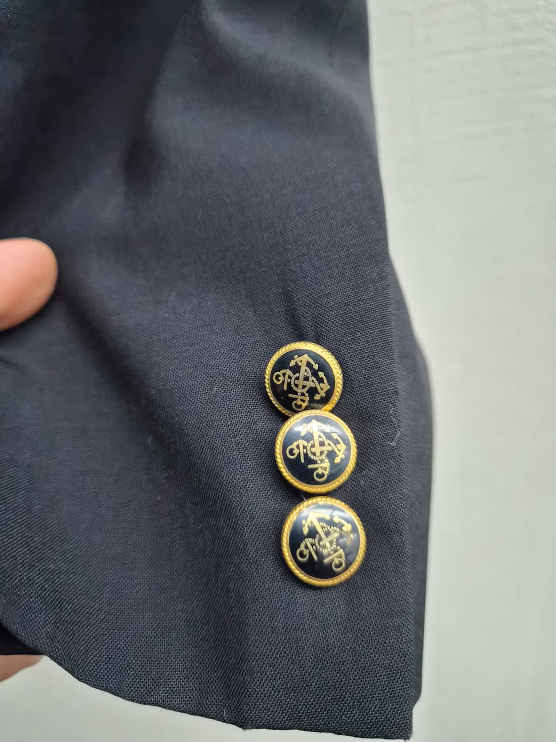 95) HARDY AMIES 네이비 금장 더블 브레스트 자켓 팝니다 상품이미지4