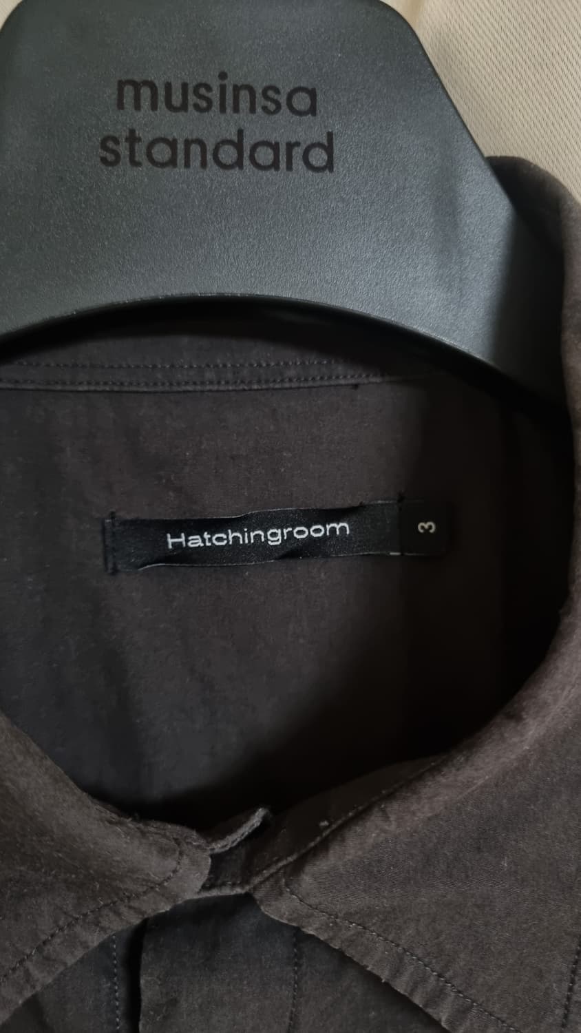 [3]해칭룸 크롭셔츠 차콜 상품이미지2