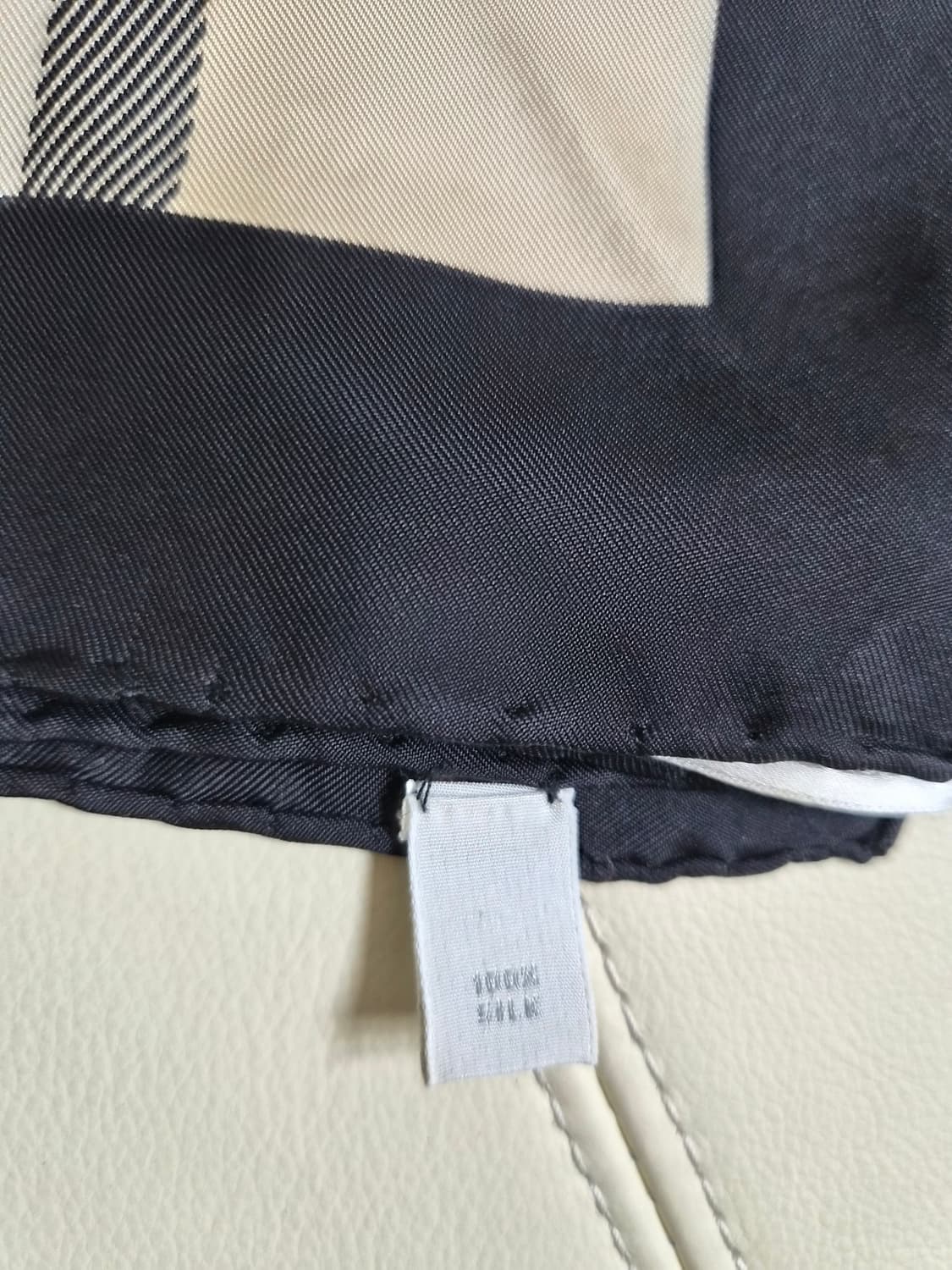 버버리정품 실크스카프 90x90 상품이미지8