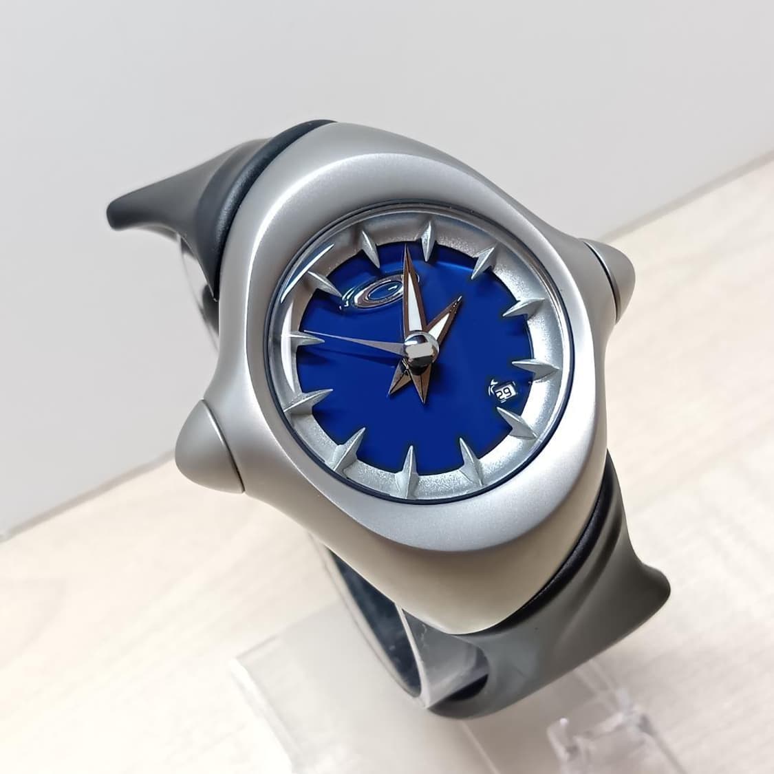 오클리 크러쉬 2.0 시계 상품이미지2