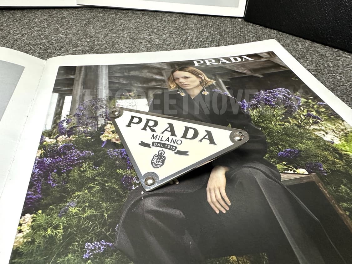 샤넬 사각 핸드메이드 헤어핀 화이트 (1ps) 상품이미지4