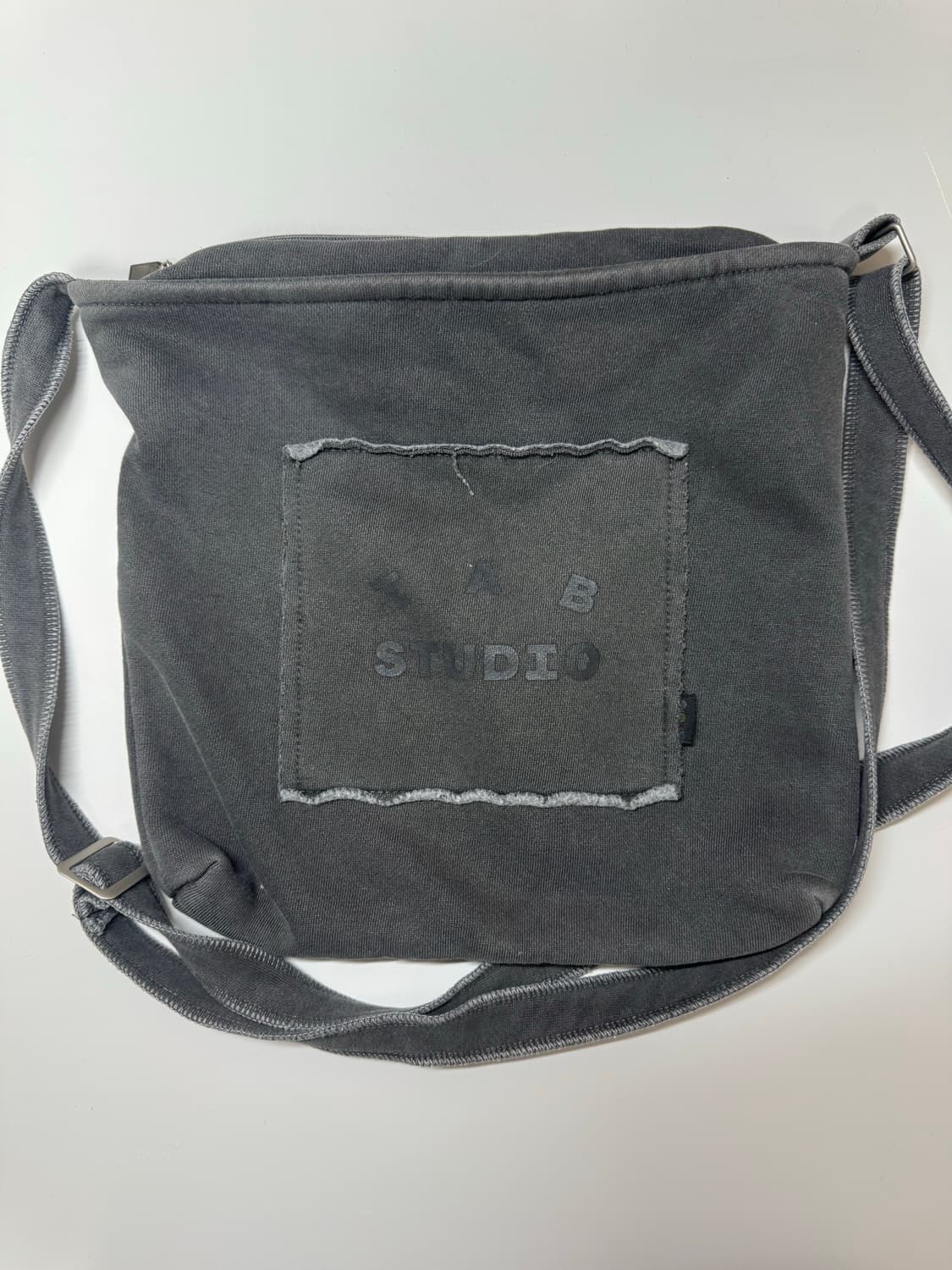 아이앱스튜디오 피그먼트 백 상품이미지1