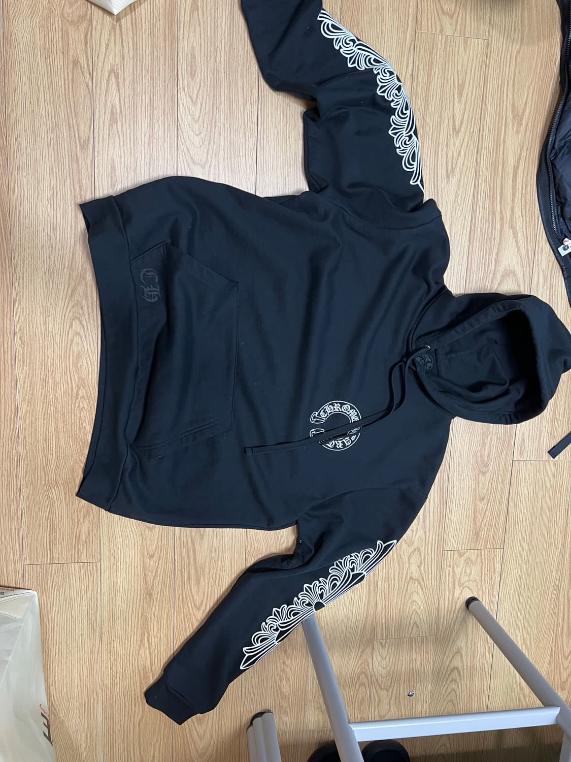 크롬하츠 홀스슈 플로랄 후드 상품이미지1