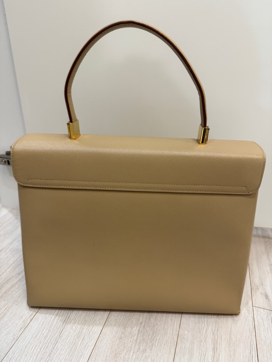 페라가모 켈리백 상품이미지5