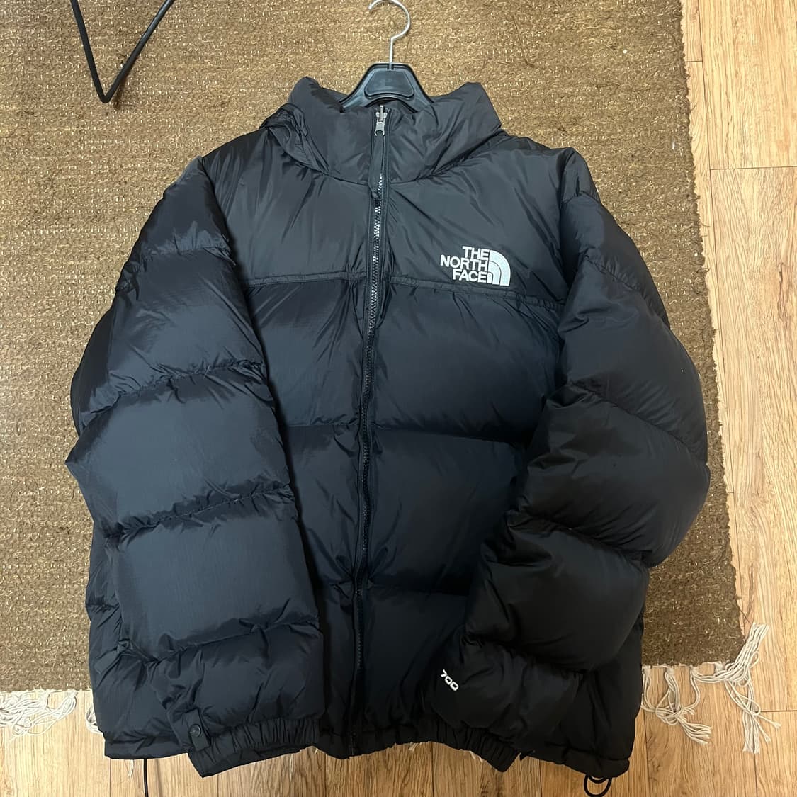 노스페이스 해외판 1996 레트로 눕시 다운 자켓 TNF 상품이미지1