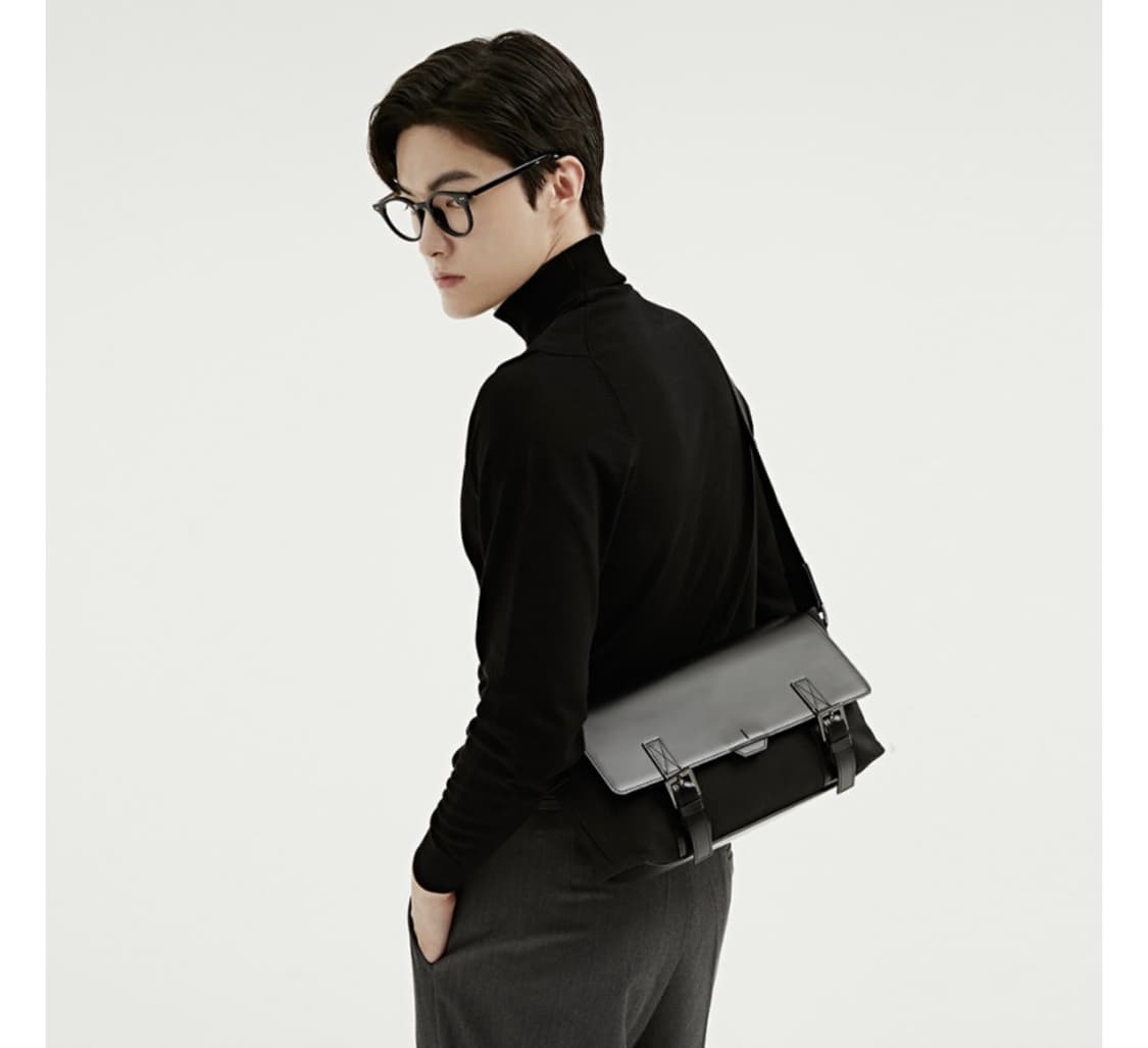 베드포드일레븐스 크로스백 상품이미지1