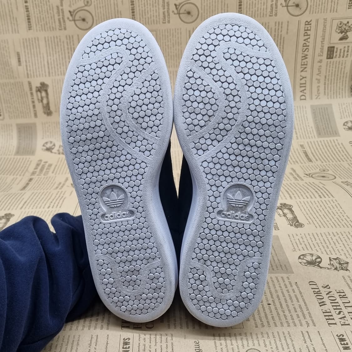 아디다스 스탠스미스 스웨이드 스니커즈245 상품이미지3