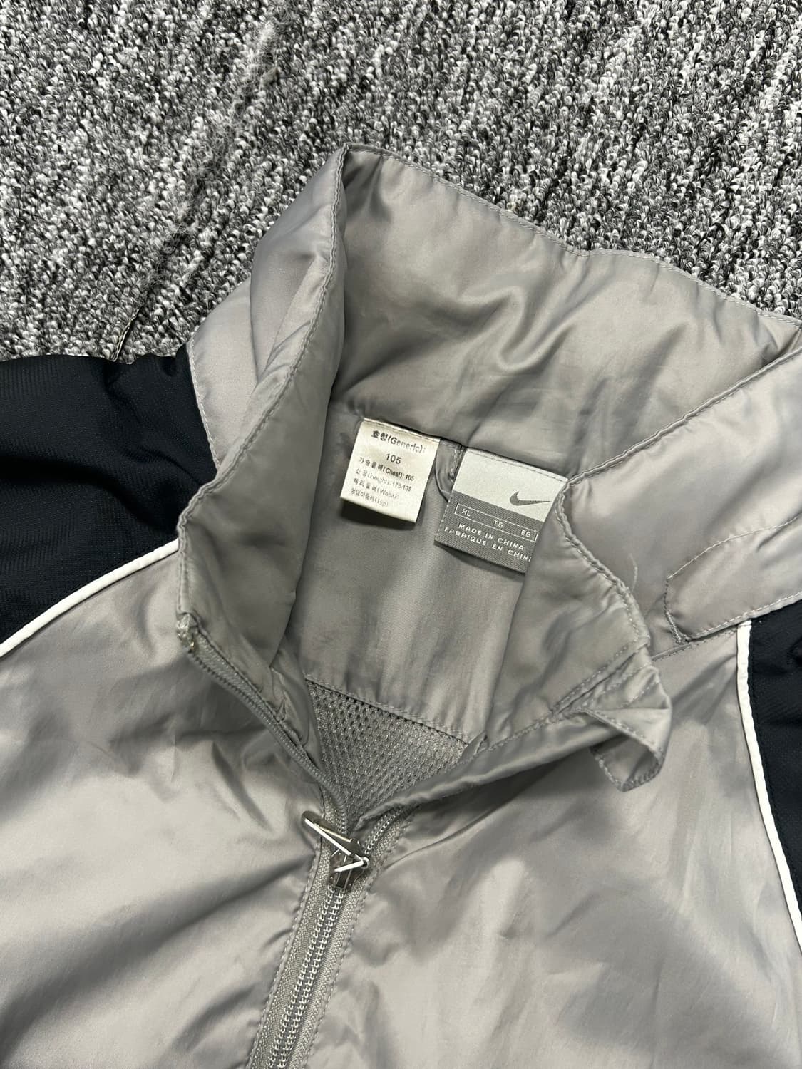 나이키 00s 블랙 그레이 바람막이 XL 상품이미지5