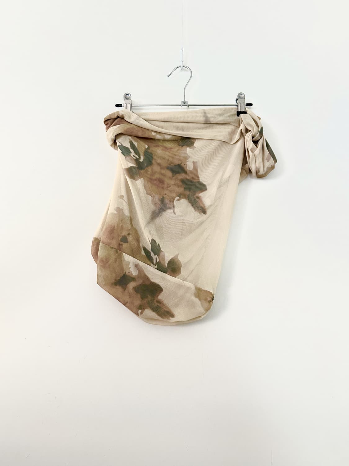 Drape sheer sleeveless top / beige 상품이미지1