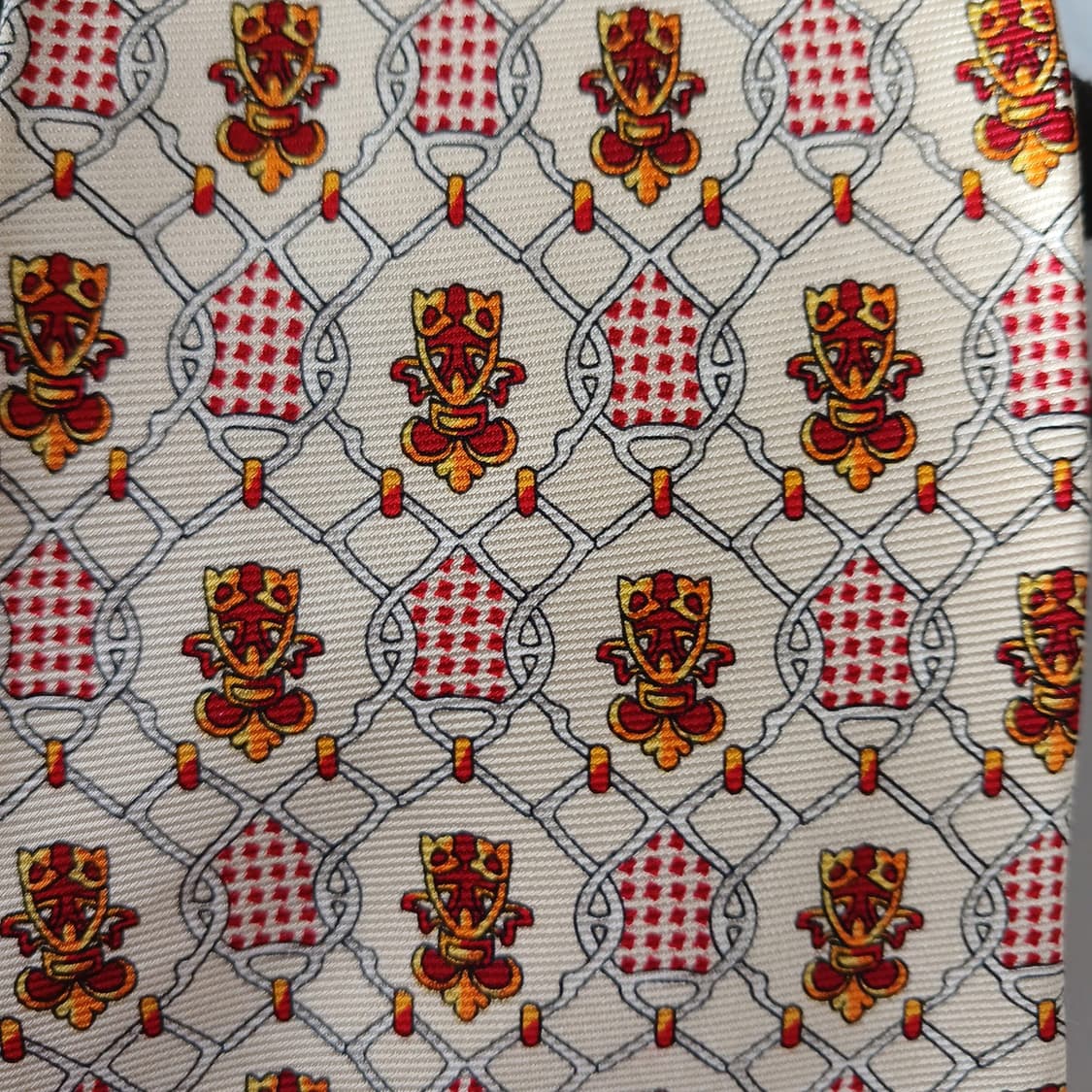 아쿠아스큐텀 실크 아이보리 패턴 넥타이 10cm A+등급 A19762
 상품이미지8