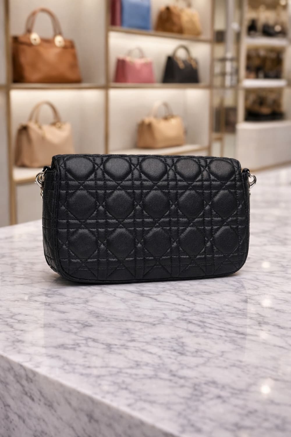 [S급] 디올 까나쥬 퀼팅 램스킨 은장 체인 숄더백 블랙 판매합니다!!! 상품이미지2