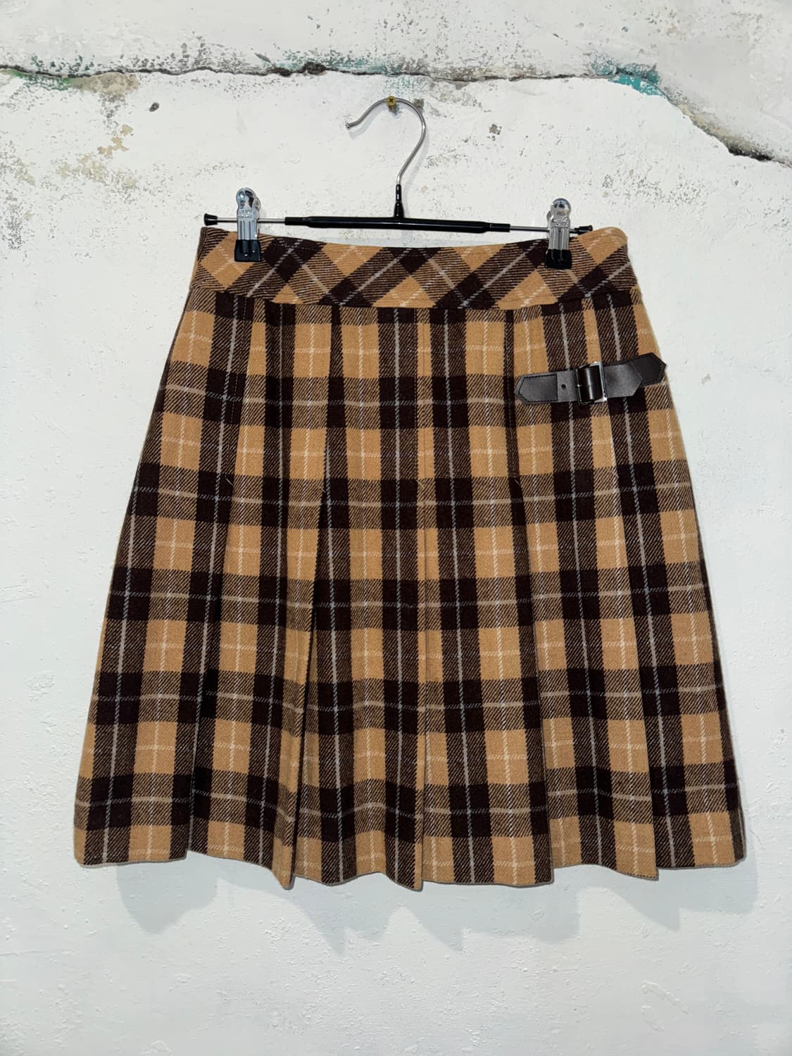 톰보이 브라운 레더 벨트 체크스커트 상품이미지1