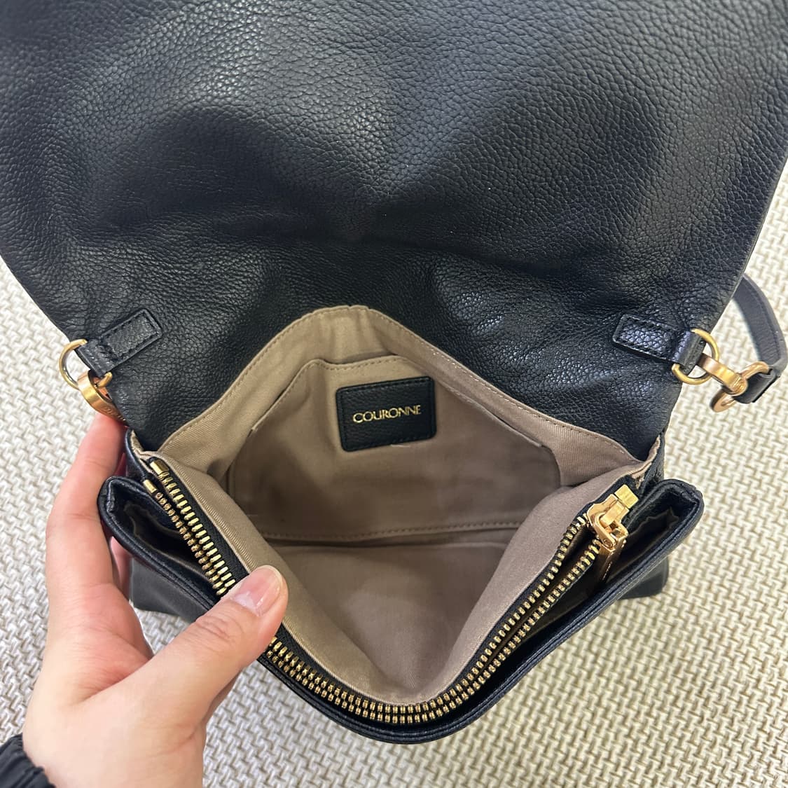 실측확인 쿠론 재키 누보 크로스백 0409D 상품이미지3