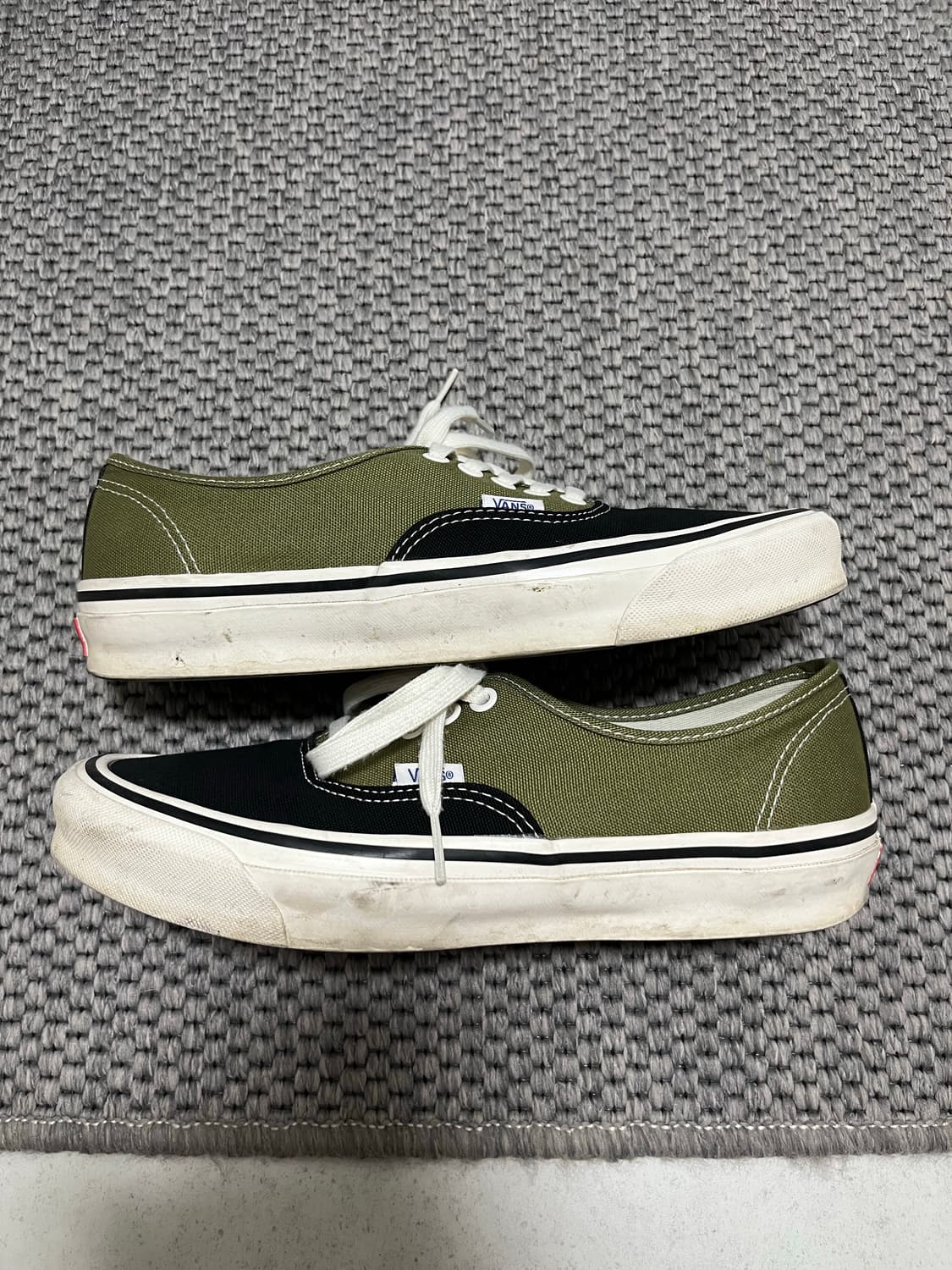 [270] 반스 볼트 어센틱 블랙/올리브(카키) 상품이미지3