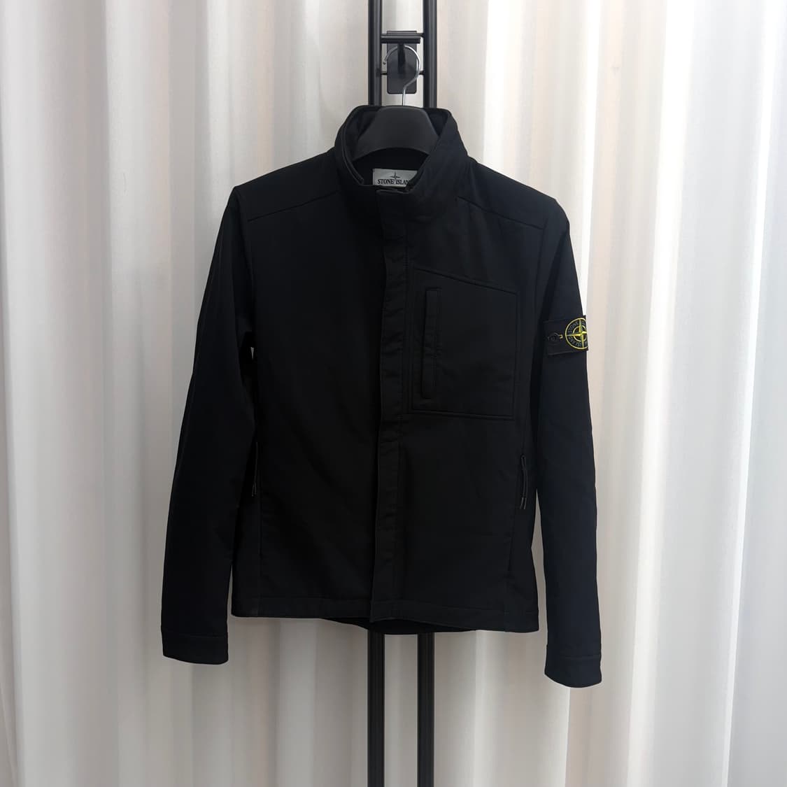 [S] 스톤아일랜드 소프트쉘 바람막이 블랙 상품이미지1
