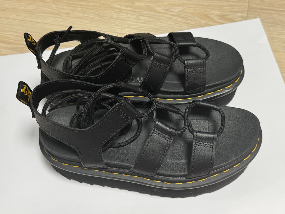 닥터마틴 나틸라 블랙 플랫폼 샌들 상품이미지4