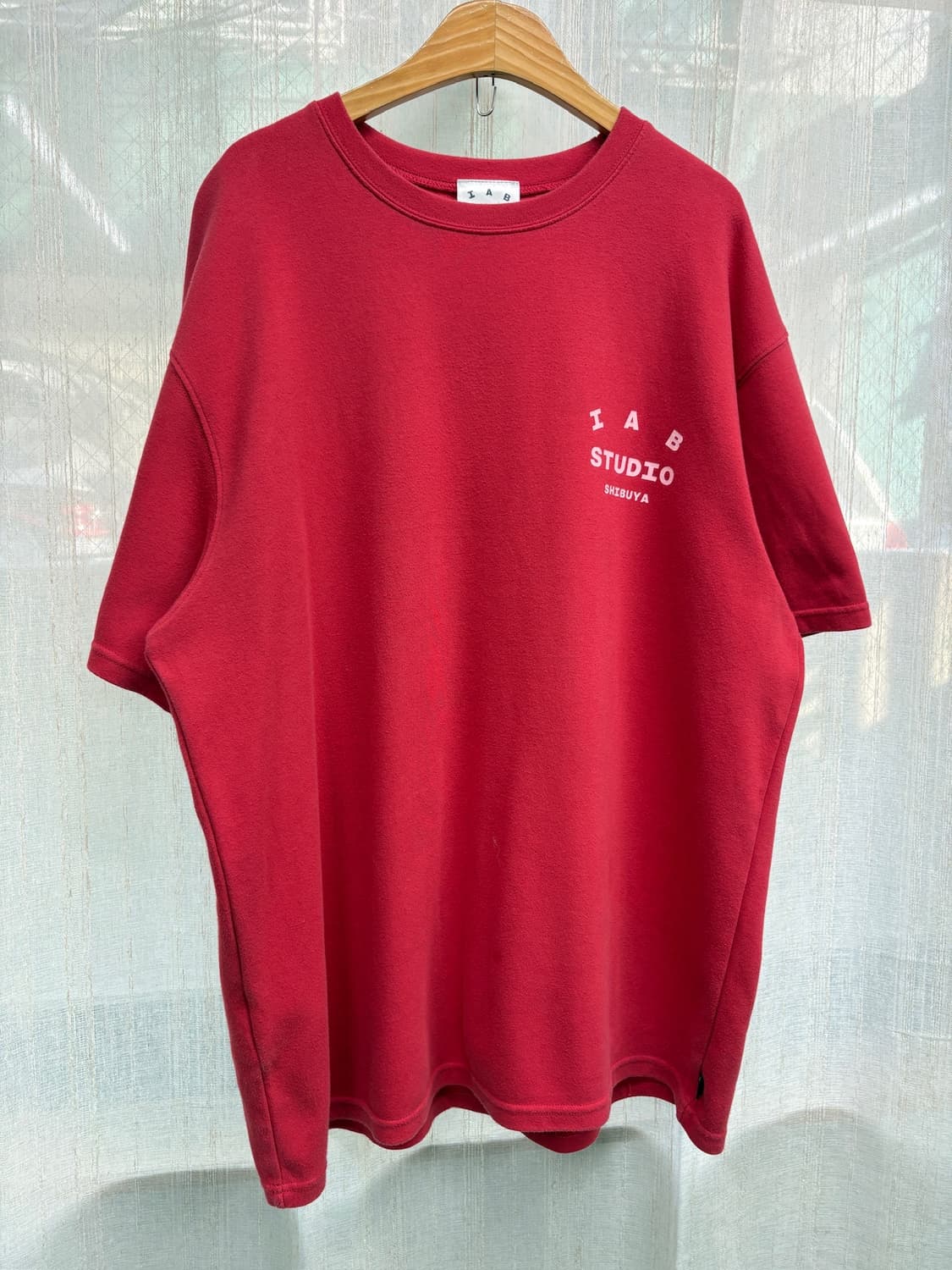 아이앱 스튜디오 IAB Studio 토마토 시부야 한정 반팔티 상품이미지1