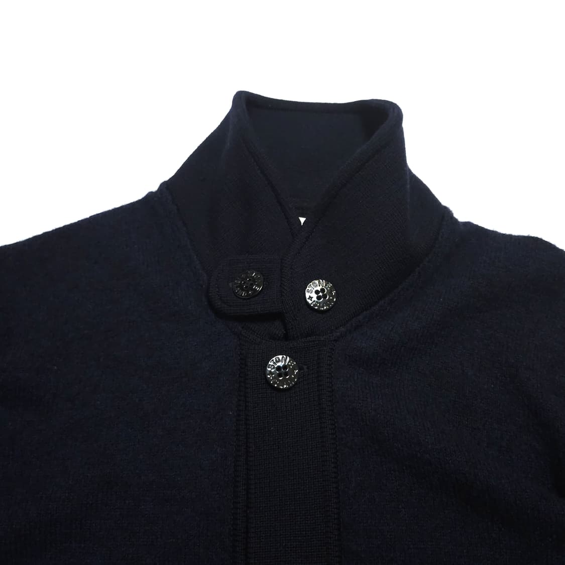 스톤아일랜드 와펜 패치 니트 가디건 네이비 상품이미지4