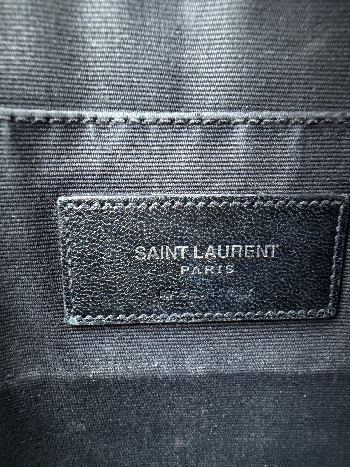 생로랑 스타 패치 레더 클러치 상품이미지3