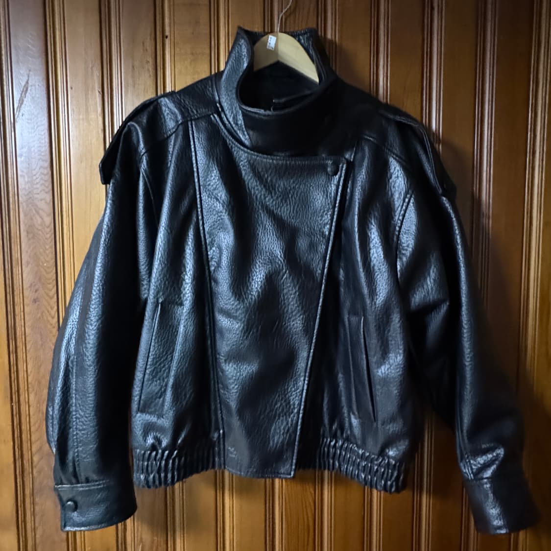 ZARA 25f/w 페이크 레더 자켓 L 상품이미지3