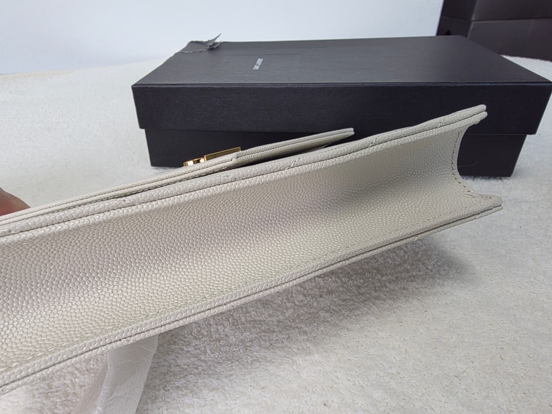 생로랑 WOC 크로스백  상품이미지4