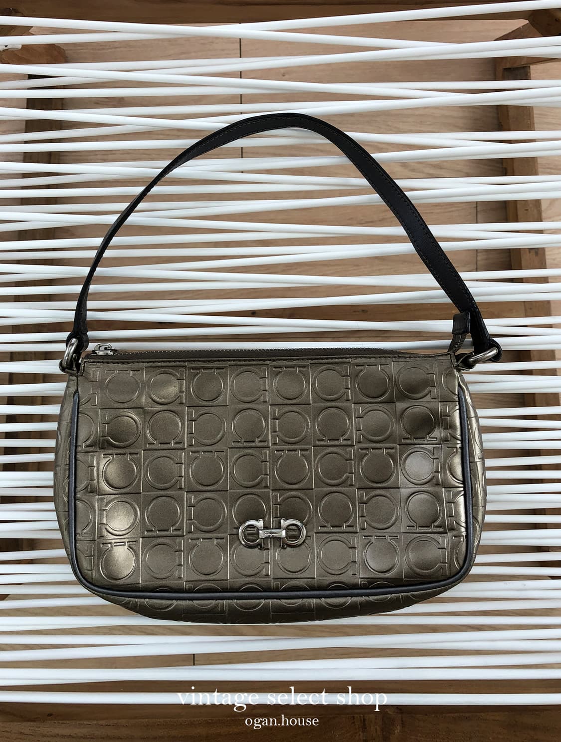 vintage Salvatore Ferragamo gancini bag 상품이미지1
