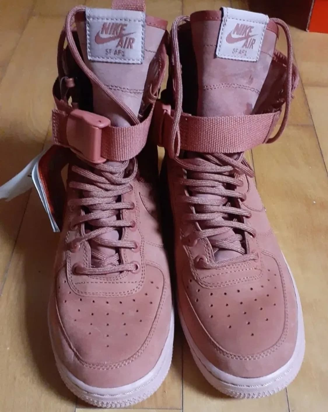 나이키 SF 에어포스1 더스티피치 245 나코택 새상품 상품이미지3