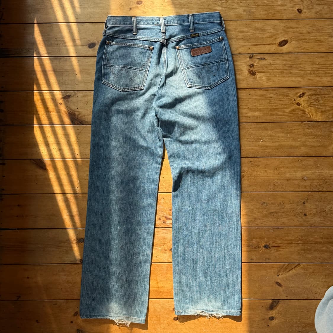 랭글러 11MWZ 데님 레귤러핏 상품이미지2