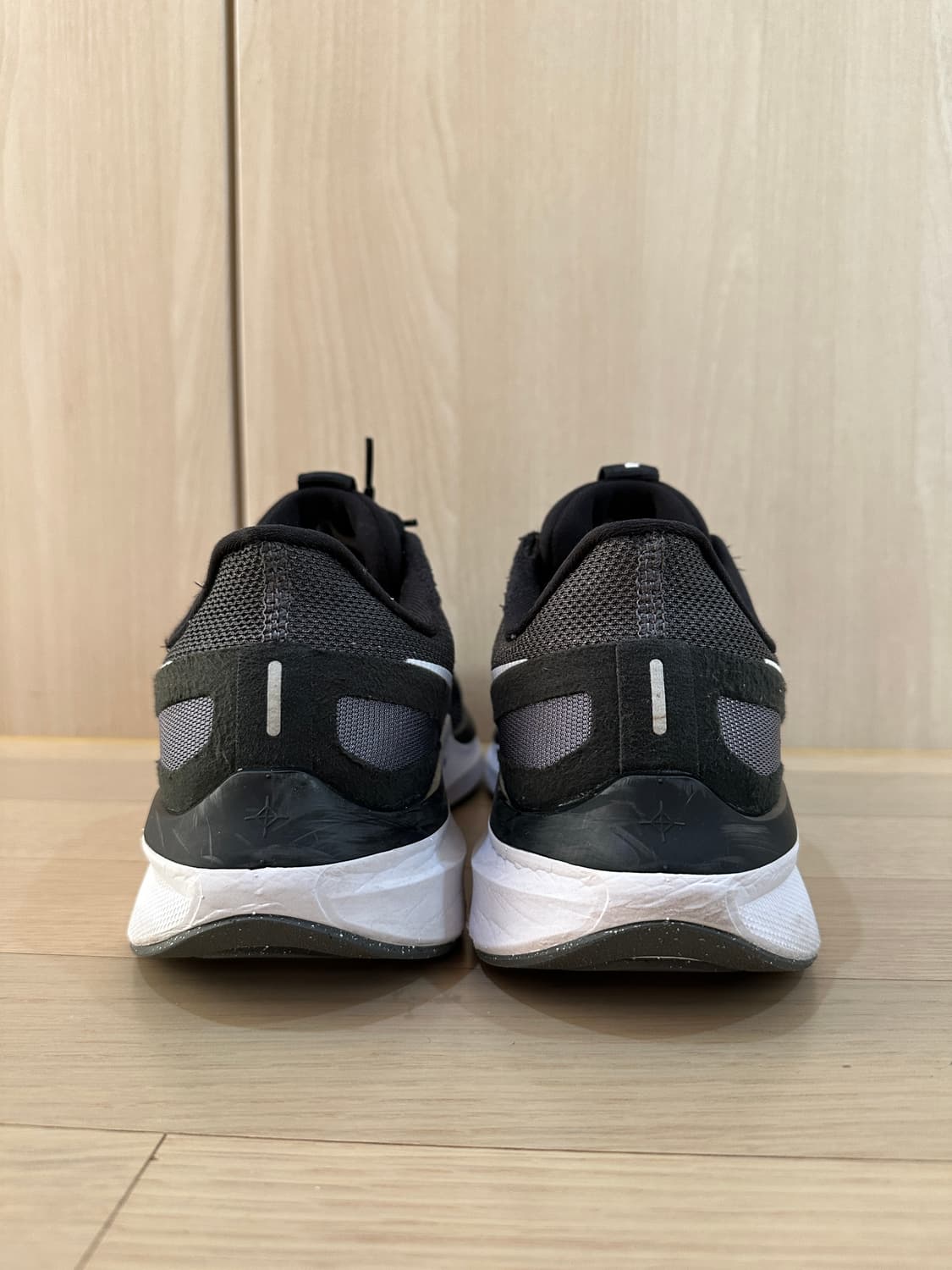 나이키 스트럭처25 러닝화 275 상품이미지4