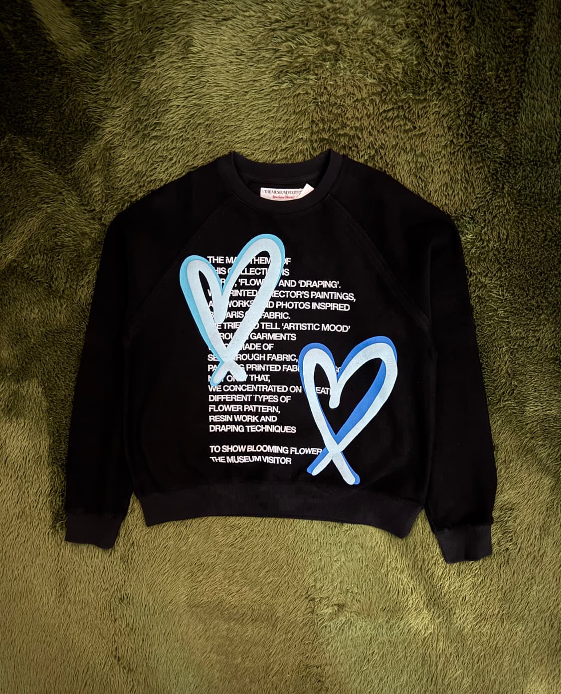 [S] 더뮤지엄비지터 하트 프린티드 인사이드 아웃 스웻셔츠 상품이미지1
