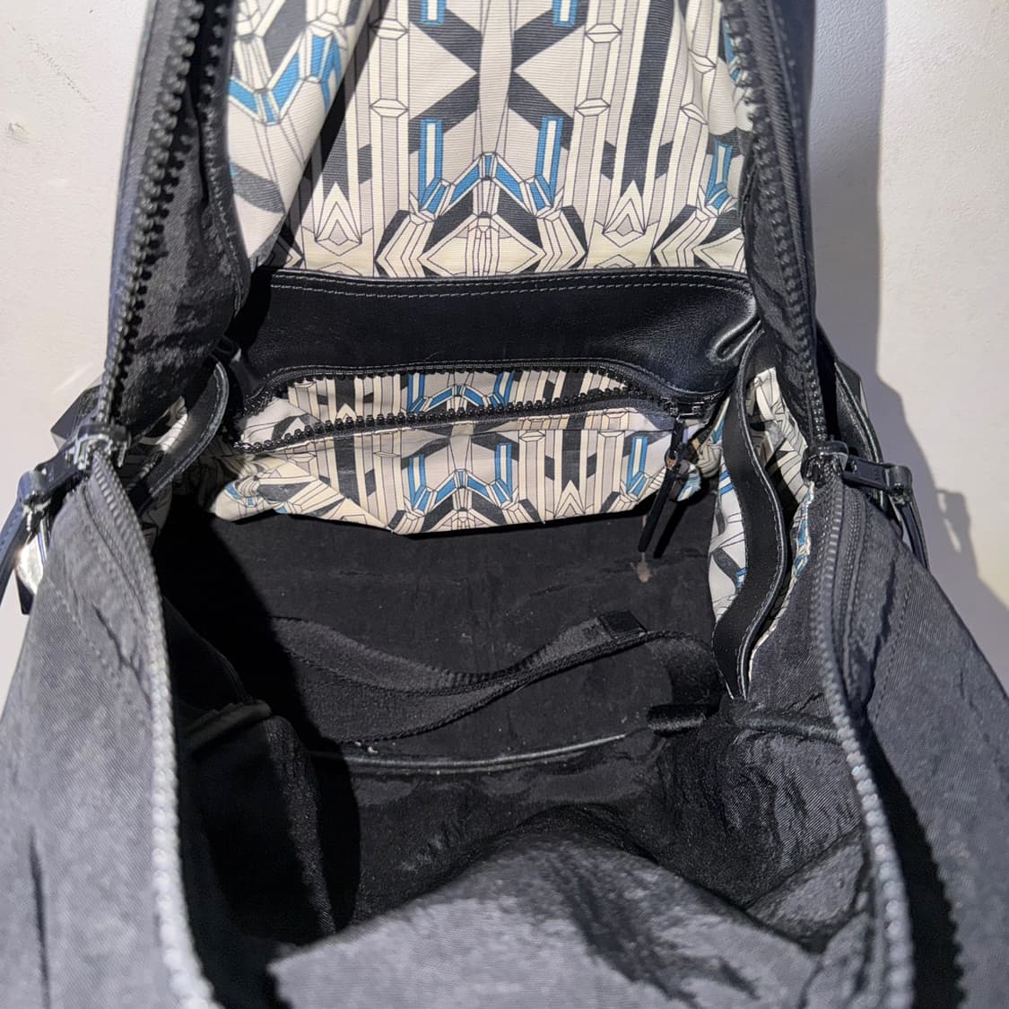 MCM 엠씨엠 나일론 트윌 백팩 블랙 상품이미지9