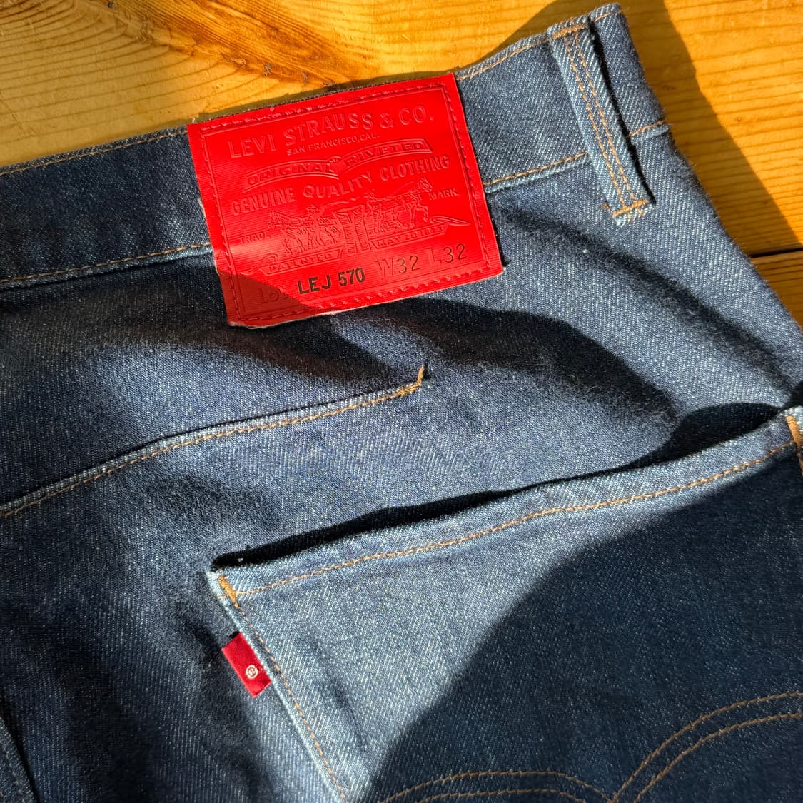 리바이스 엔지니어드진 570 데님 청바지 상품이미지3