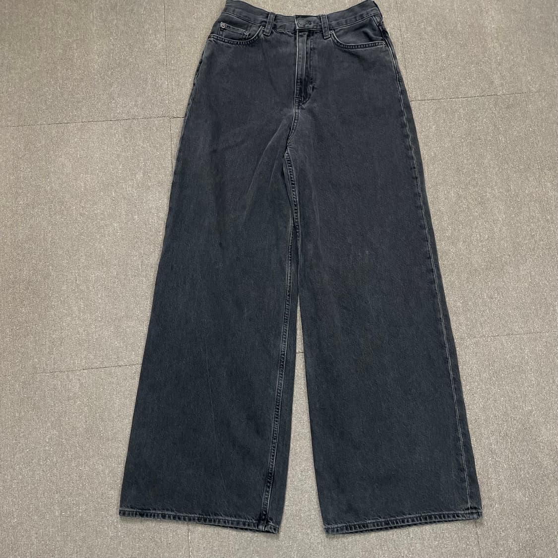 cos 코스 와이드핏 블랙 워싱 데님 25 상품이미지1