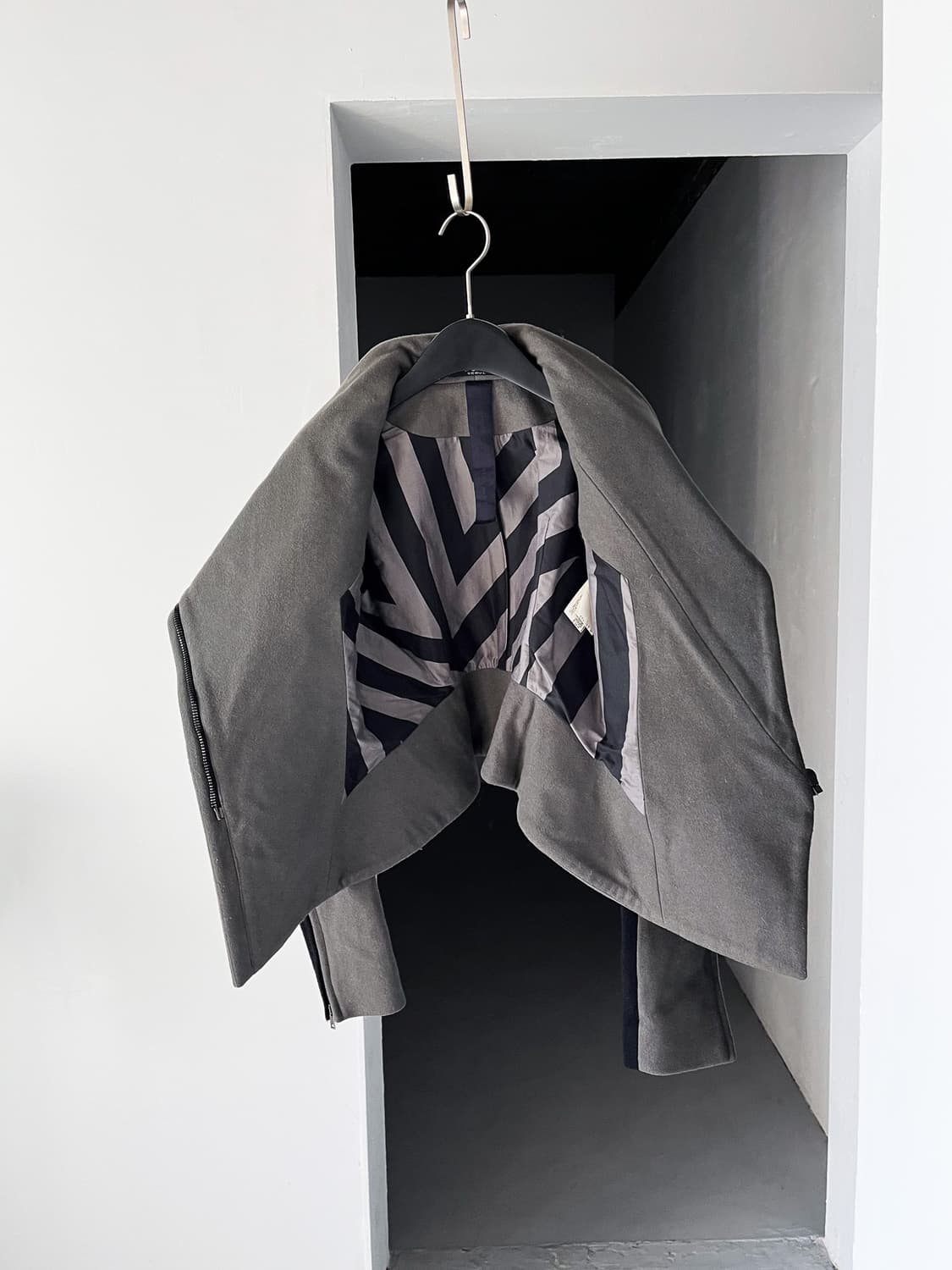 GARETH PUGH 상품이미지9