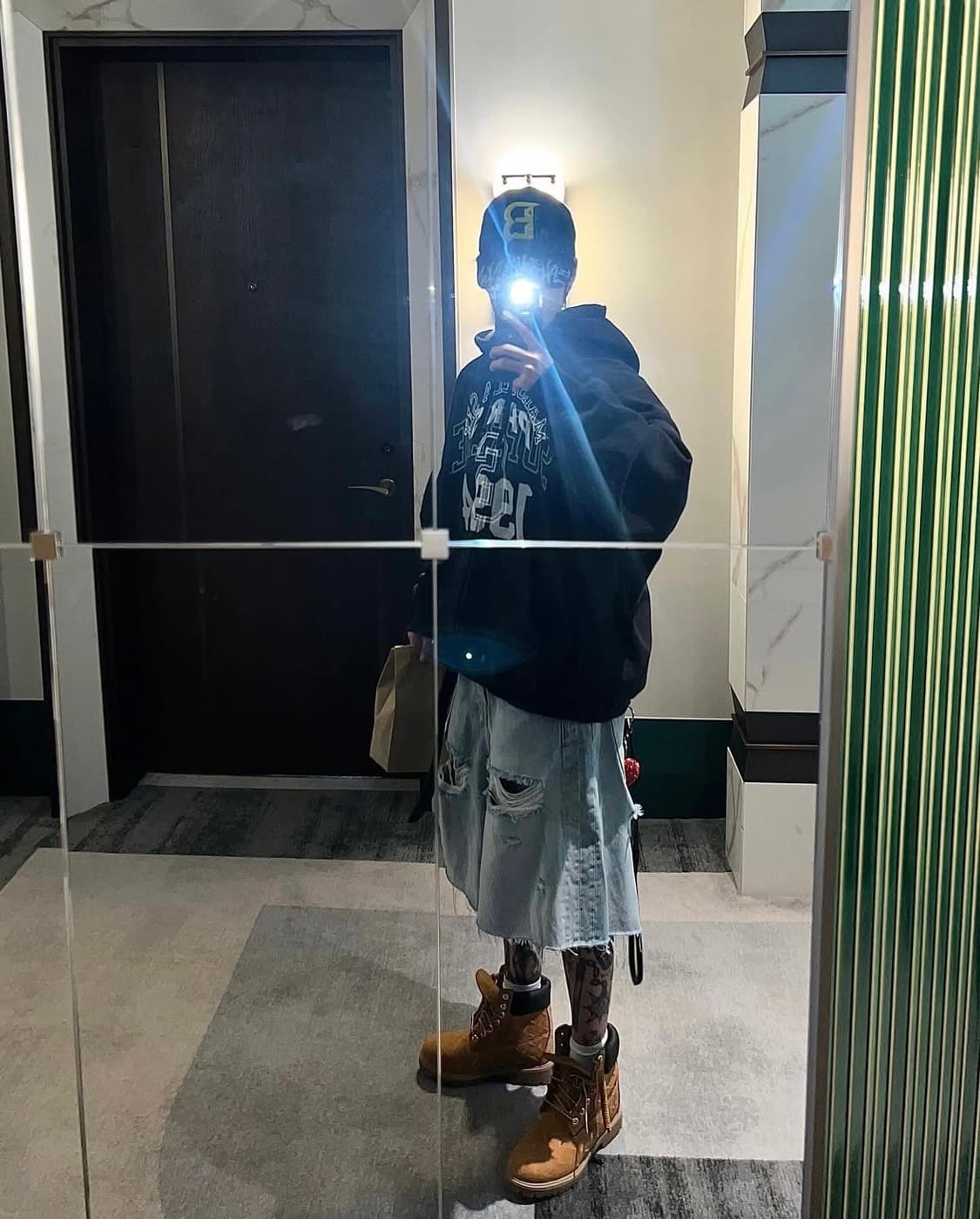 발렌시아가 업사이클 캡 다크 그린 상품이미지2