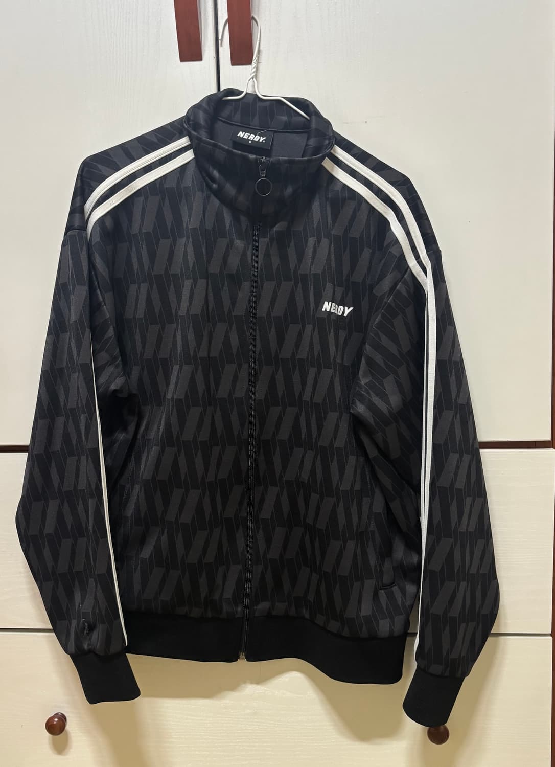 널디 블랙 패턴 져지 S 상품이미지1